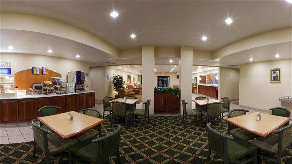 Holiday Inn Express Hotel & Suites Elkins By Ihg Dış mekan fotoğraf