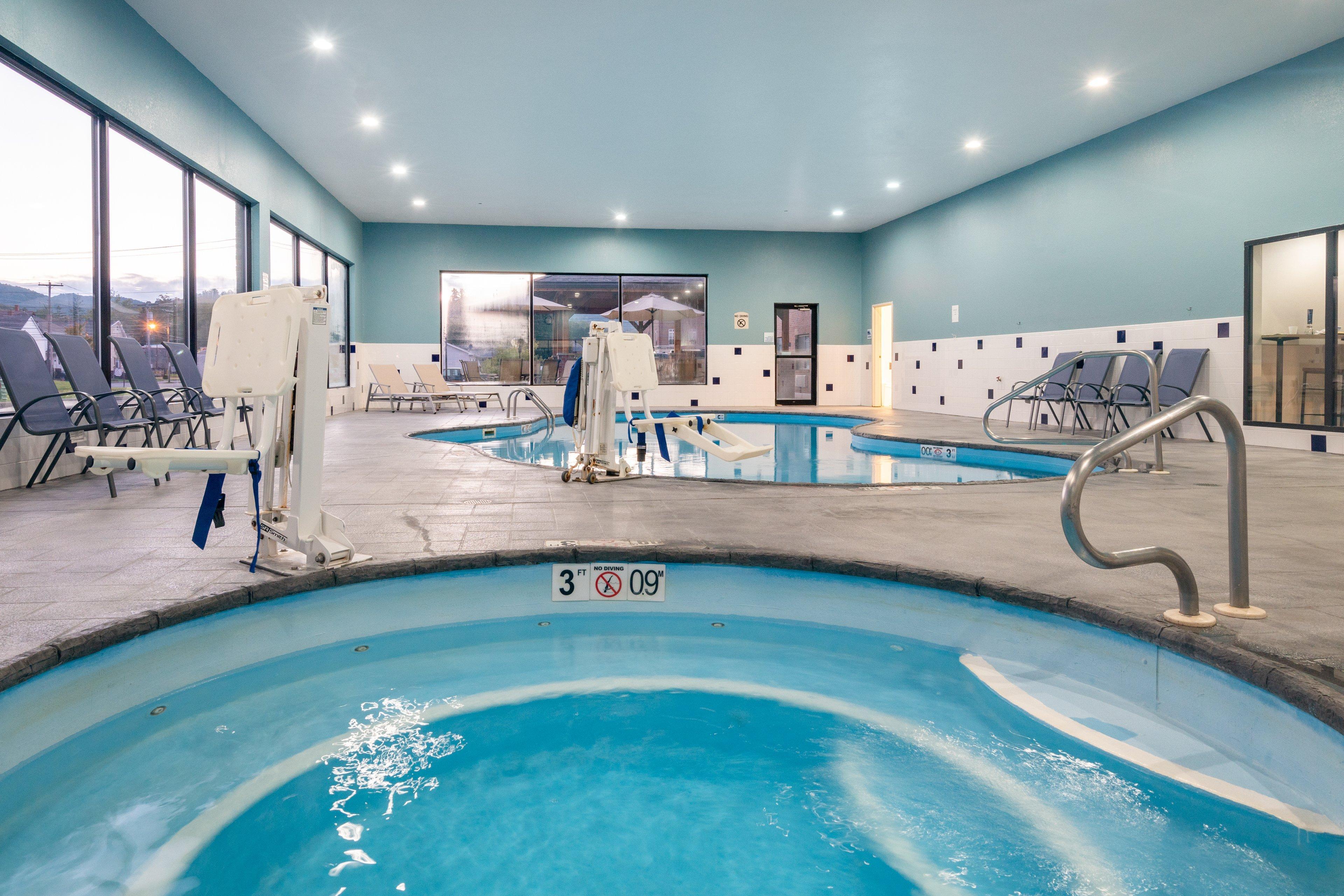 Holiday Inn Express Hotel & Suites Elkins By Ihg Dış mekan fotoğraf