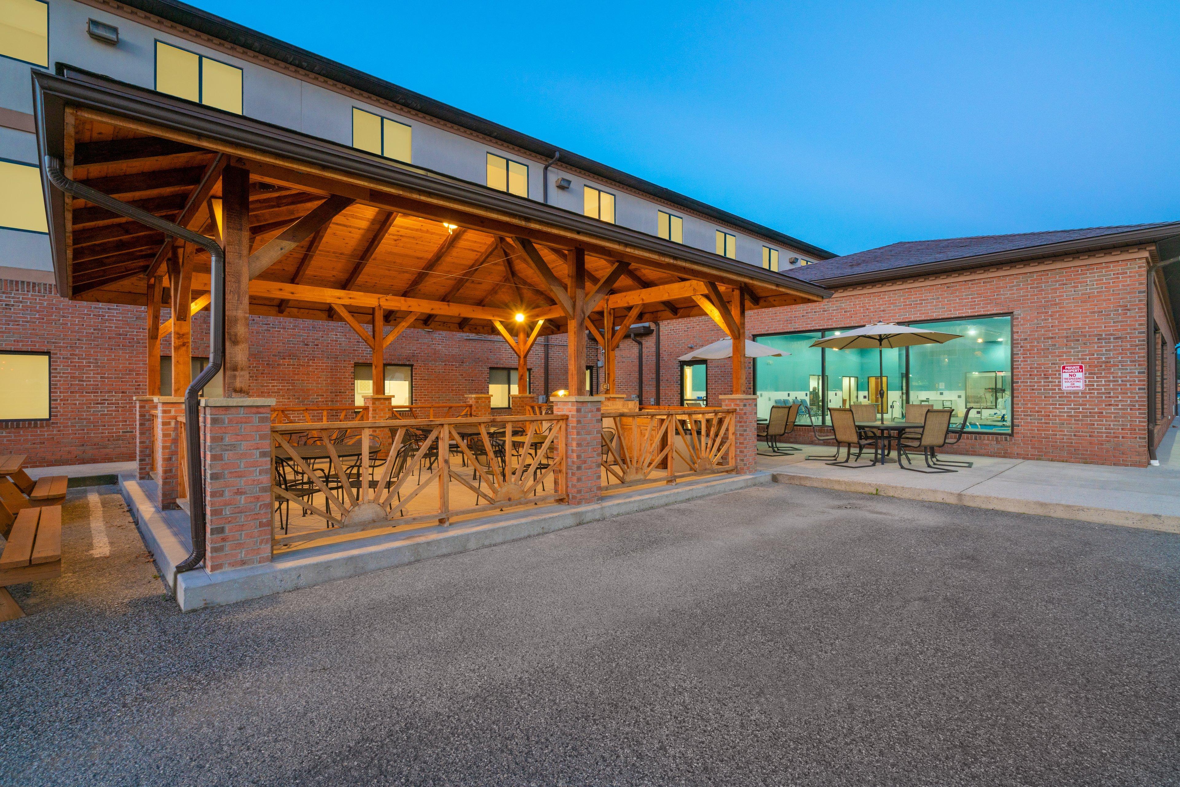 Holiday Inn Express Hotel & Suites Elkins By Ihg Dış mekan fotoğraf