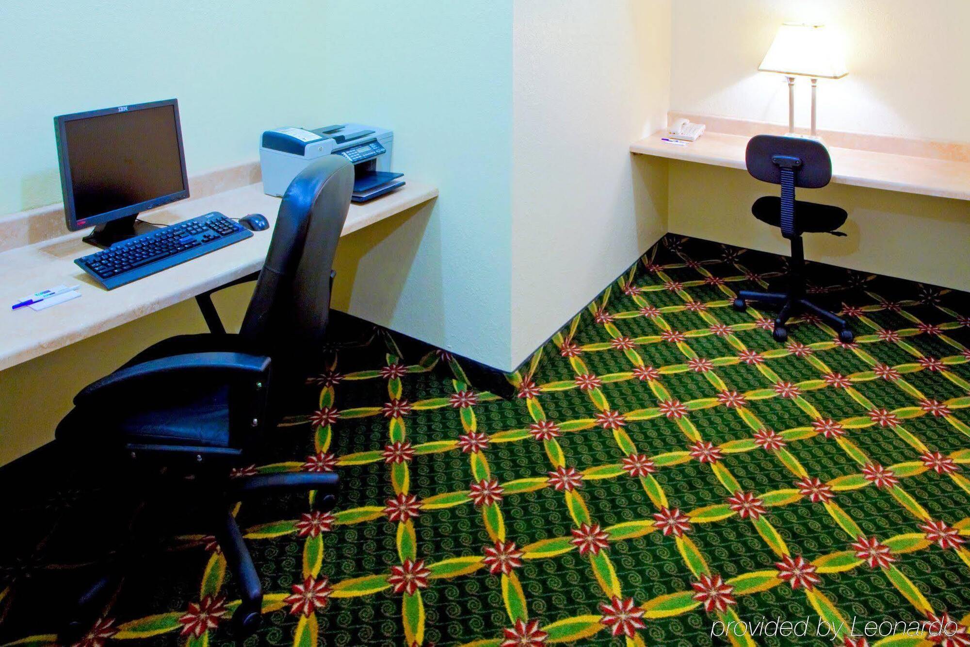 Holiday Inn Express Hotel & Suites Elkins By Ihg Dış mekan fotoğraf