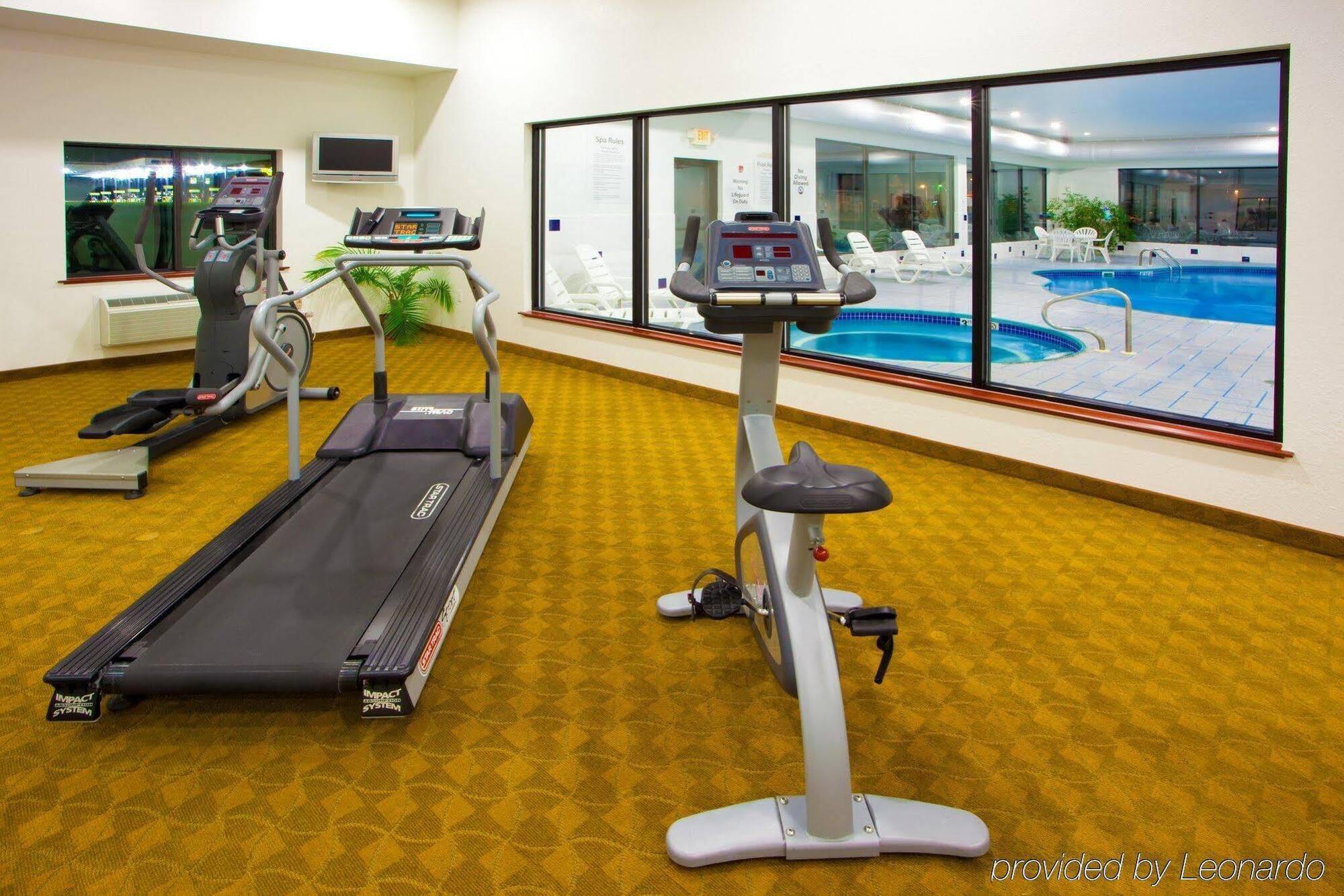 Holiday Inn Express Hotel & Suites Elkins By Ihg Dış mekan fotoğraf